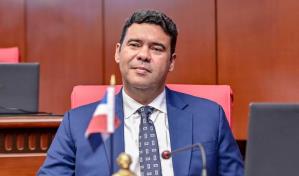 El debate por la municipalidad de Verón entra en fase crítica