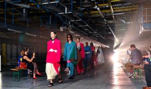 La Semana de la Moda de Londres celebra 40 años conservando su espíritu joven y disruptivo