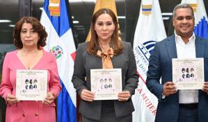 Ponen en circulación emisión postal de Mujeres Dominicanas del Siglo XX