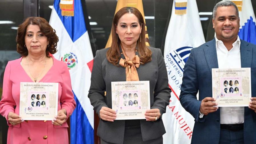 Ponen en circulación emisión postal de Mujeres Dominicanas del Siglo XX