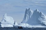 Una avalancha de roca y hielo en un glaciar en Groenlandia causó un tsunami de 200 metros Una avalancha de roca y hielo en un glaciar en Groenlandia causó un tsunami de 200 metros