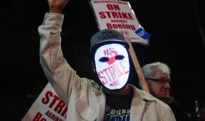 Trabajadores de fábrica de Boeing inician huelga tras rechazar una oferta de contrato