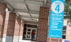 Varios colegios evacuados en ciudad de EEUU blanco de retórica antimigrante de Trump