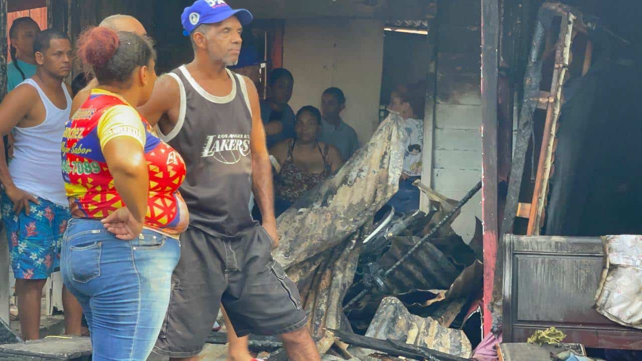 Damnificados por el incendio. 