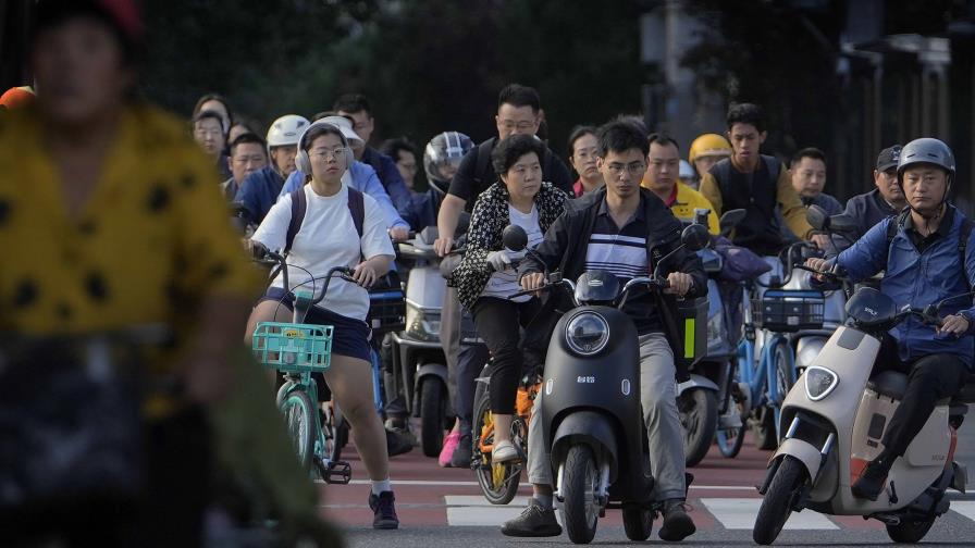 China retrasa la edad de jubilación para hacer frente al envejecimiento de su población