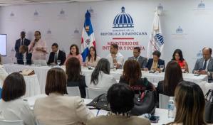 Faride Raful insta a gobernadoras a sumarse al trabajo de seguridad ciudadana