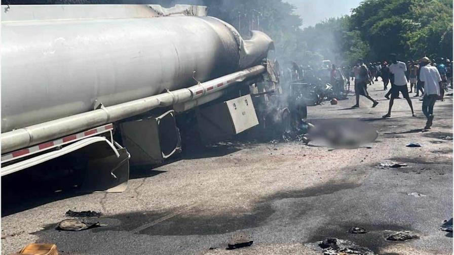 Al menos 20 muertos tras explosión de un camión cisterna en Haití