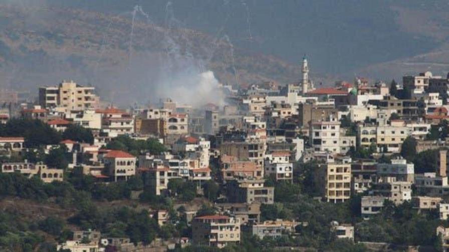 Soldados israelíes sueltan panfletos pidiendo evacuar el sur de Líbano sin autorización