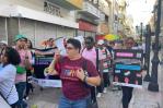 Denuncian atropello de policías a grupo de la comunidad LGBTIQ+ en Zona Colonial Denuncian atropello de policías a grupo de la comunidad LGBTIQ+ en Zona Colonial