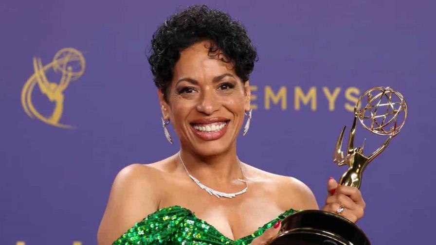 Liza Colón-Zayas hace historia en los Premios Emmy