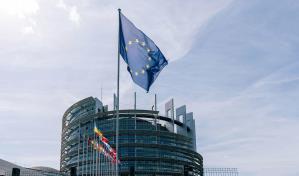 Bruselas dice que el arresto de Venezuela de dos españoles y un checo es lamentable