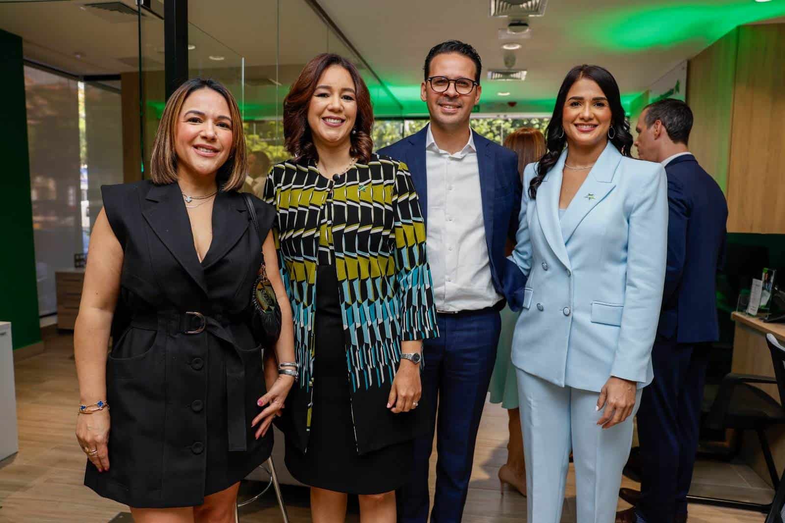 Wanda Tavares, Marielyn Portorreal, Francisco Guzmán y Johanna Encarnación.