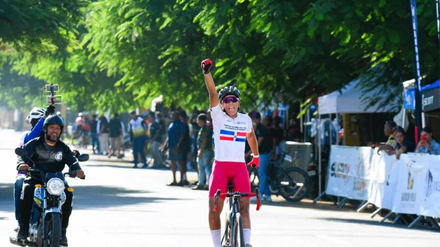 Guzmán y Espiritusanto ganan 7ma Puntuable Ciclismo Cibao