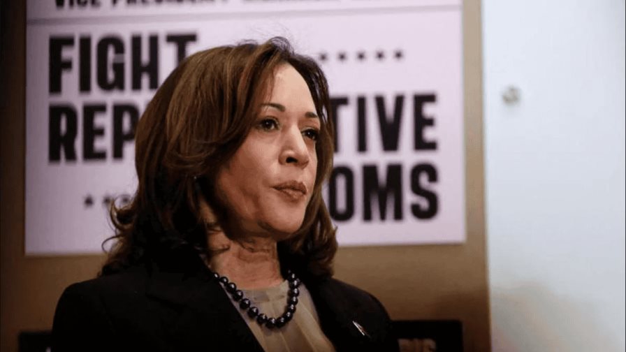 Kamala Harris lamenta muerte de una mujer por restricciones al aborto en EEUU