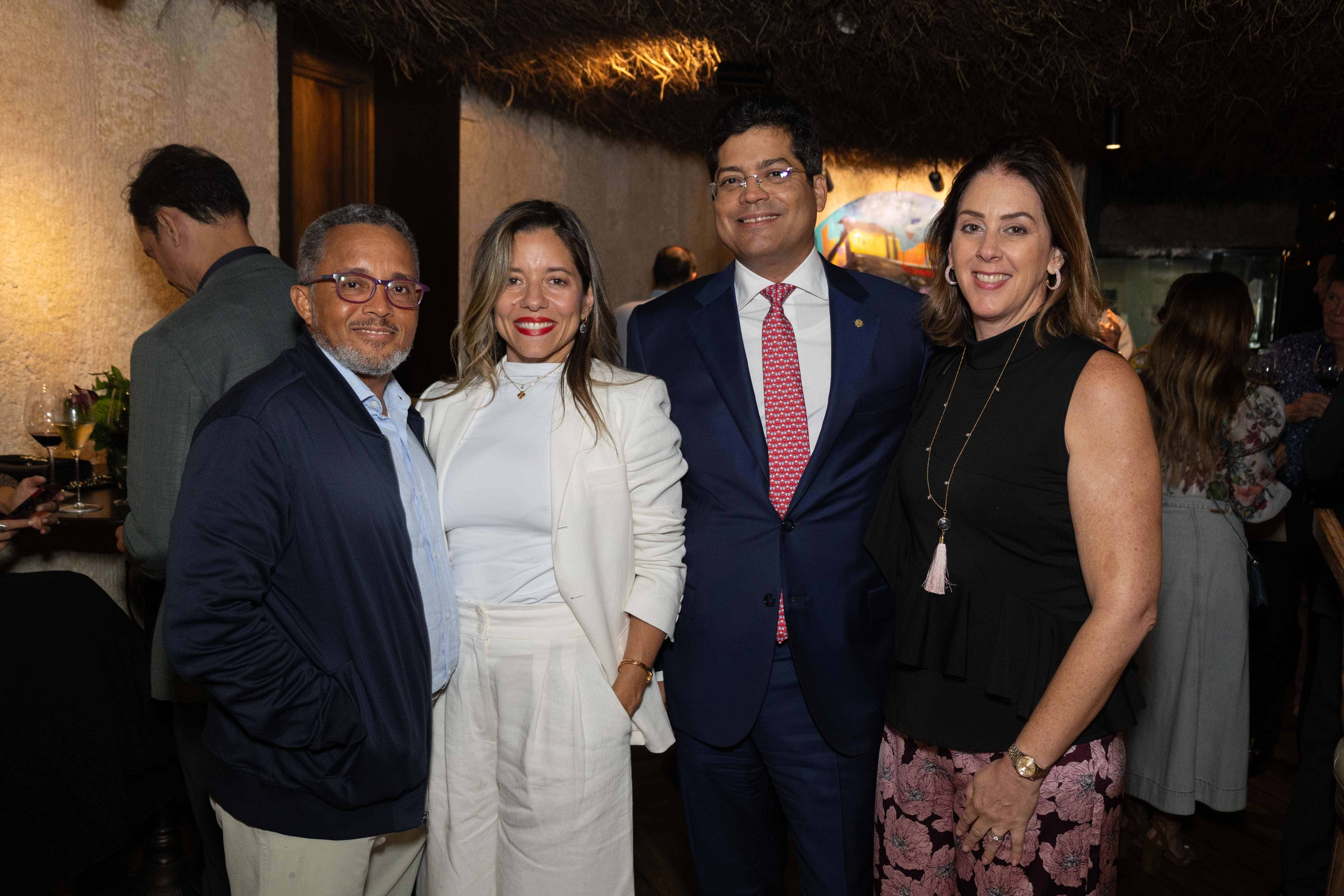 Ramón Ortega, Caroline Bonó, Rafael y Gina Izquierdo.