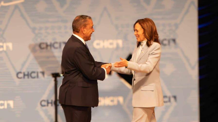 Adriano Espaillat presentó a Kamala Harris en la Conferencia Anual de Liderazgo de CHCI