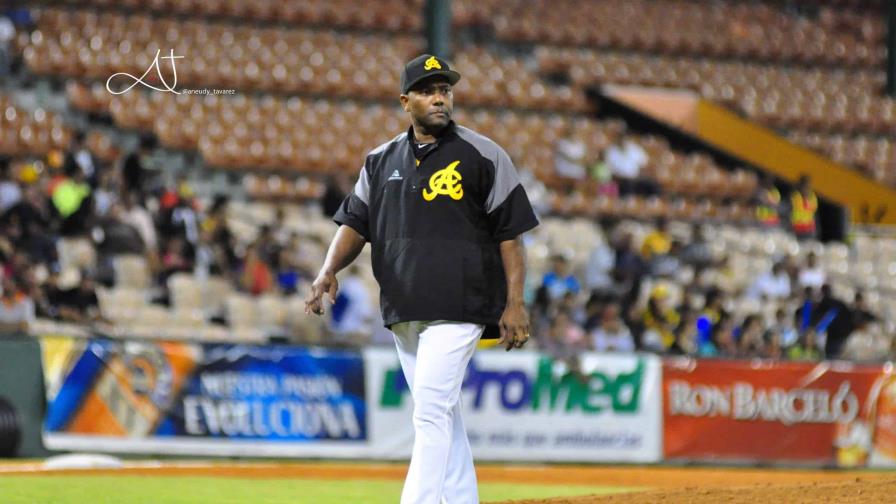 Águilas anuncian el regreso de Miguel Tejada