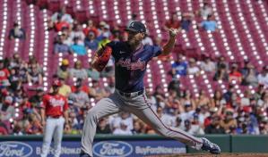 Olson conecta 2 jonrones y Sale se lleva la victoria en triunfo de Bravos ante Rojos