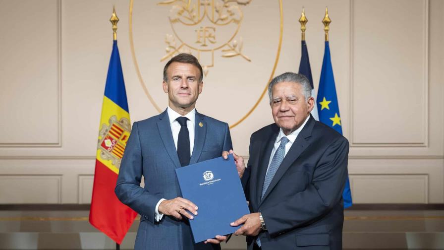 El embajador dominicano entrega sus cartas credenciales al Coprincipado Francés de Andorra