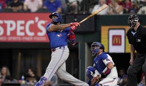 Vladimir Guerrero Jr., la saca dos veces y llega a 30 jonrones