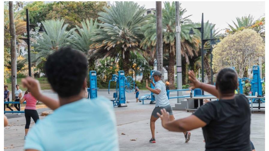 Parque Iberoamérica recibe cientos de visitantes en el Fin de Semana del Bienestar Mundial