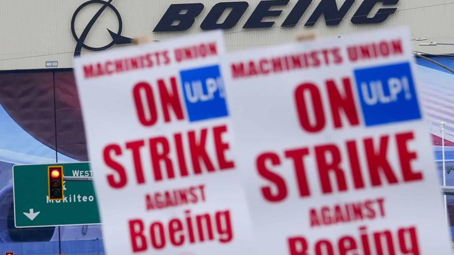 Boeing presenta oferta definitiva a trabajadores sindicalizados en huelga