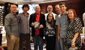 Johnny García presenta su segundo libro, El cadáver emprendió la huida