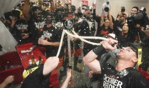 Orioles vencen a Yankees y aseguran boleto de playoffs por 2do año consecutivo