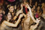 Shakira presenta Soltera y habla de su gira mundial