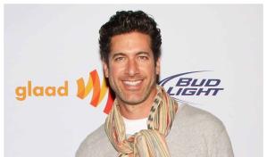 Asesinan de varias pu&ntilde;aladas al actor y dise&ntilde;ador Eduardo Xol