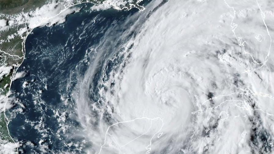 El huracán Helene se fortalece a categoría 3 en su ruta a Florida