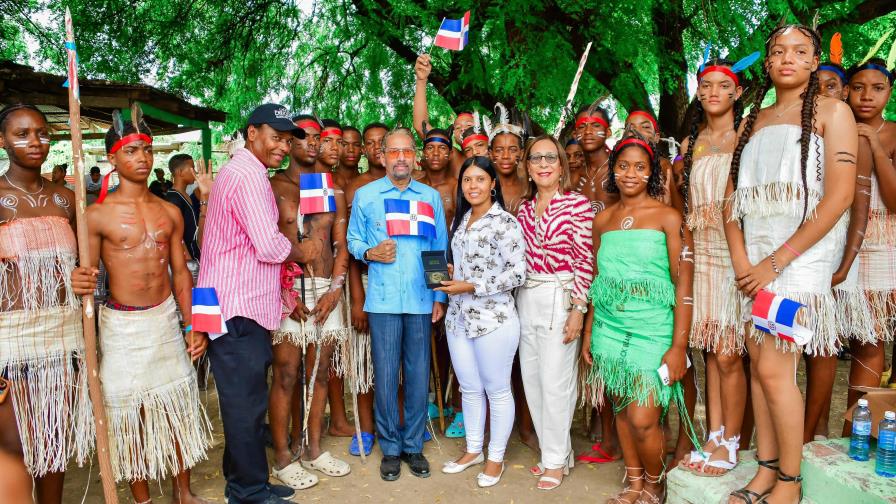 Efemérides Patrias conmemora el Día del Cacique Enriquillo en Pueblo Viejo, Azua