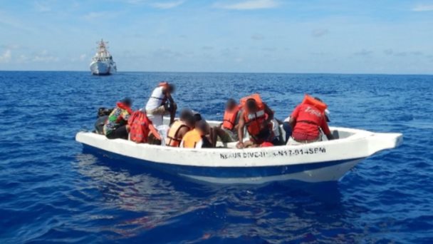 Guardia Costera devuelve 60 migrantes a RD que intentaban entrar ilegalmente a Puerto Rico