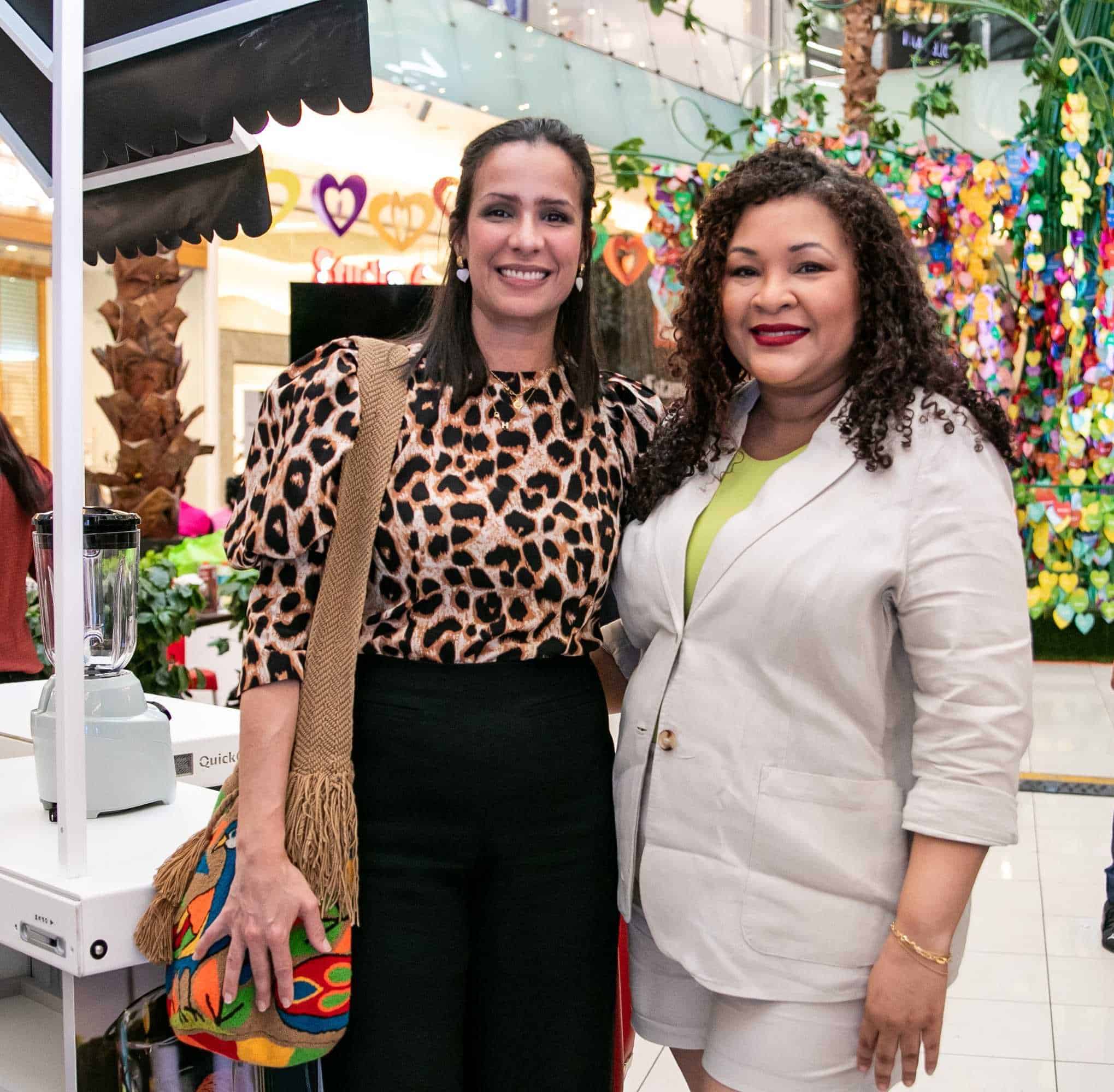 Hadelyn Urbaez y Sagrario Matos.