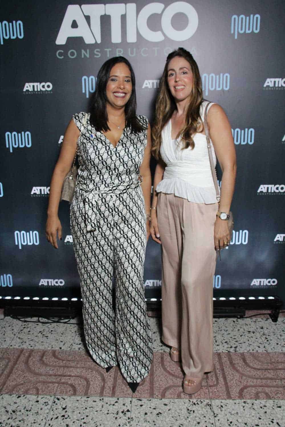 Paola Rodríguez de Moya y Manola de Moya.