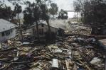 El paso de Helene por el sureste de EEUU deja docenas de muertos y a millones sin electricidad