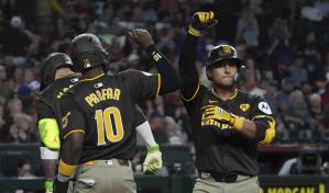 Padres disparan 3 jonrones en la 9na y vencen a Diamondbacks, que se alejan de playoffs