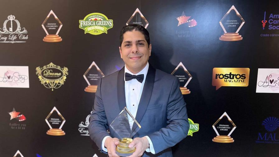 Samir Saba recibe reconocimiento en los Hispanic Celebrities Awards