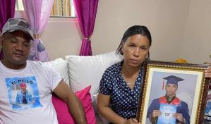 Familiares de joven ultimado para robarle pasola exigen justicia a un a&ntilde;o del crimen en Santiago