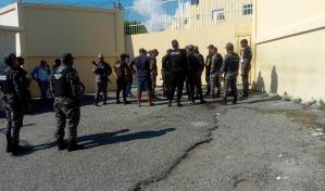 Reo secuestra al comandante de la cárcel del 15 de Azua