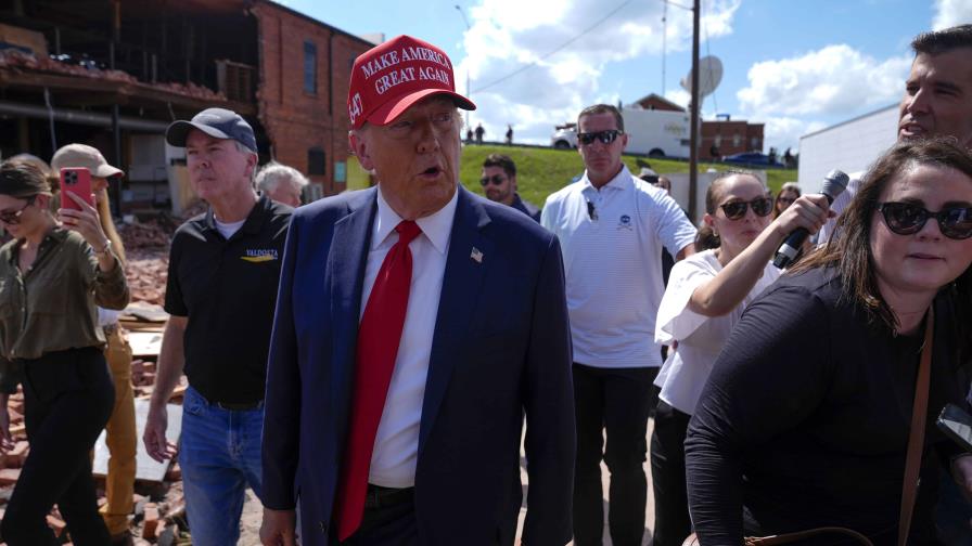 Trump hace afirmaciones falsas sobre la respuesta federal a huracán Helene