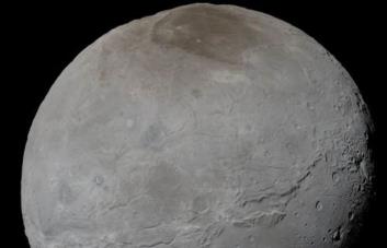 El telescopio James Webb revela nuevos detalles de Caronte, la mayor luna de Plutón