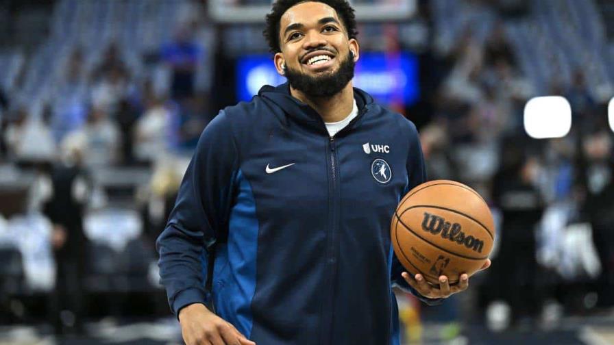 Los Knicks oficializan la llegada de Karl-Anthony Towns a Nueva York