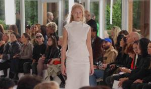 Cinco tendencias de moda mujer para el verano de 2025 vistas en las pasarelas de París