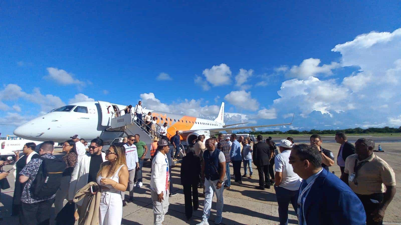 La aeronave de Skyhigh se encuentra en la pista del Aeropuerto Internacional Rafael Hernández en Aguadilla, Puerto Rico. 