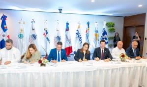 Proindustria firma convenio interinstitucional para promover la industrializaci&oacute;n femenina