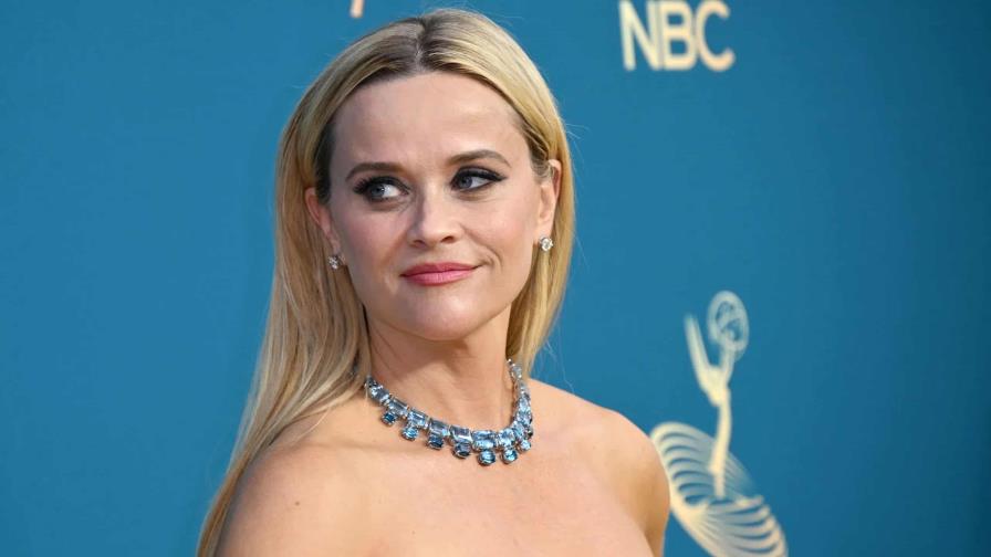 Reese Witherspoon lanzará primera novela de suspenso en 2025