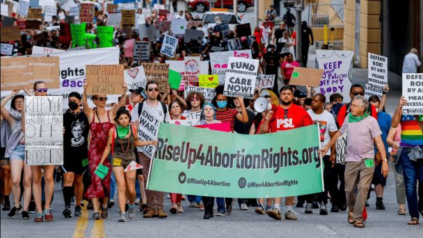 Fiscal de Georgia pide a la Corte Suprema reestablecer la prohibición estatal del aborto