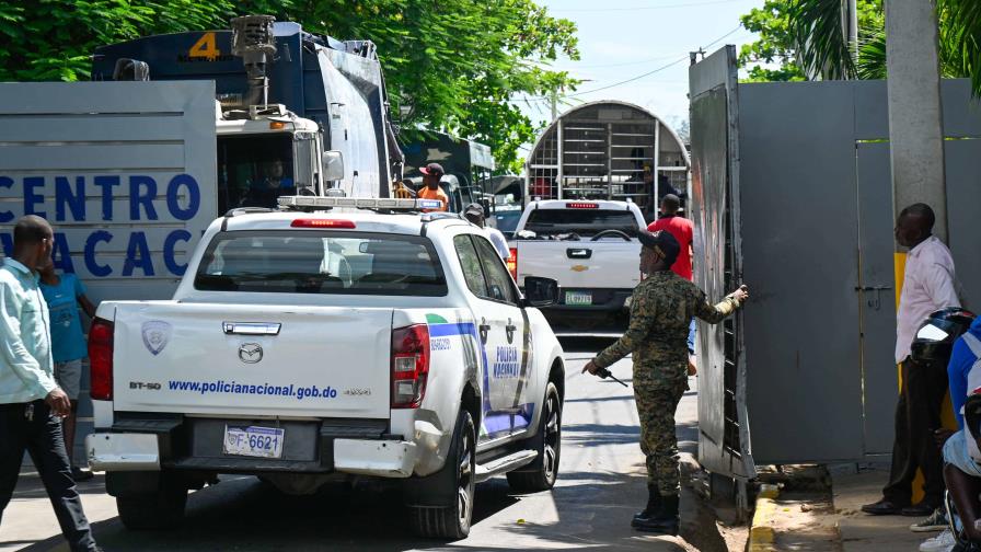 En siete horas Migración detuvo 1,100 haitianos durante operativos reforzados