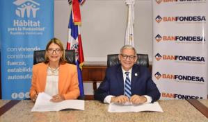 Hábitat y Banfondesa firman acuerdo para mejora de viviendas en Montecristi